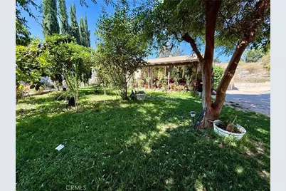 19107 Lyle Avenue, Corona, CA 92881 - Photo 2