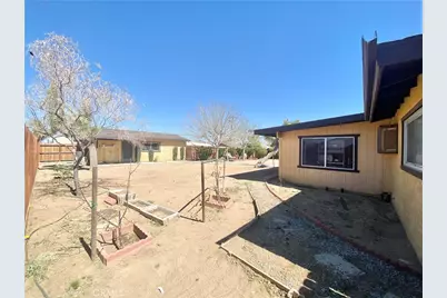 20936 Wigwam Street, Apple Valley, CA 92307 - Photo 4