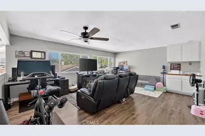 1913 W Wakeham, Santa Ana, CA 92704 - Photo 18