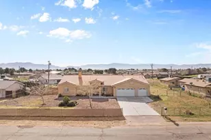 15833 Sago, Apple Valley, CA 92307 - Photo 2