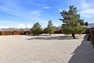 13475 Apple Blossom, Apple Valley, CA 92308 - Photo 28