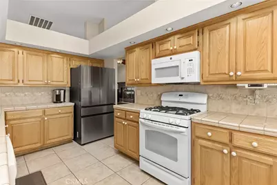 9551 Congressional, Desert Hot Springs, CA 92240 - Photo 12