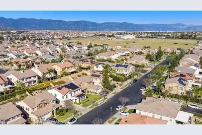 15790 Rock Point, Fontana, CA 92336 - Photo 58