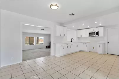 15970 Lindero, Victorville, CA 92395 - Photo 14