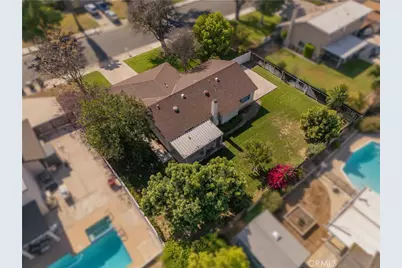 2415 Peppertree, Riverside, CA 92506 - Photo 32