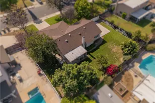 2415 Peppertree, Riverside, CA 92506 - Photo 32