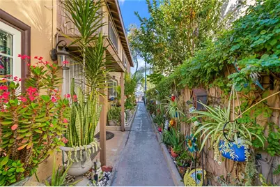 2166 W Alameda Avenue, Anaheim, CA 92801 - Photo 4