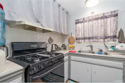 2166 W Alameda Avenue, Anaheim, CA 92801 - Photo 20