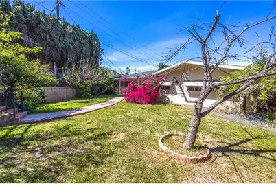 24673 Barton, Loma Linda, CA 92354 - Photo 36