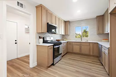 543 N Glenwood Avenue, Glendora, CA 91741 - Photo 18