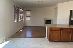 17667 View Mt Ct, Victorville, CA 92395 - Photo 4