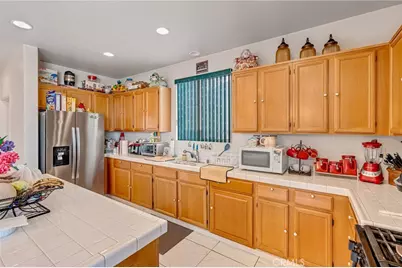11036 Windcrest Court, Adelanto, CA 92301 - Photo 12