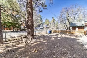 427 Holmes, Sugarloaf, CA 92386 - Photo 18