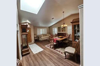 2011 Rachelle, Escondido, CA 92025 - Photo 2