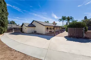 2286 Century, Riverside, CA 92506 - Photo 34