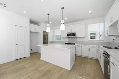 9327 Via Azul, Pico Rivera, CA 90660 - Photo 6