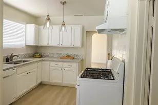 10563 Las Lunitas, Tujunga, CA 91042 - Photo 14