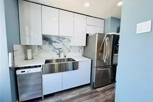 100 Atlantic Ave, Long Beach, CA 90802 - Photo 2
