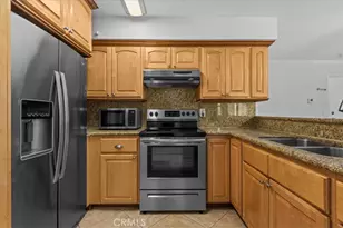 15000 Downey Ave, Paramount, CA 90723 - Photo 12