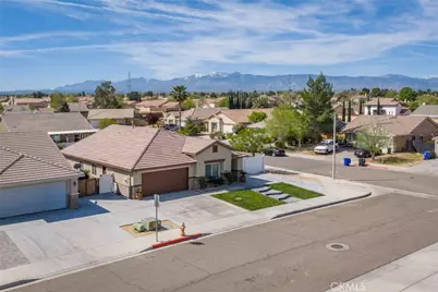 10943 Hillsborough, Adelanto, CA 92301 - Photo 34
