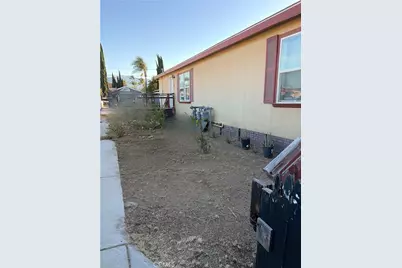 1247 E Street, Corona, CA 92882 - Photo 1