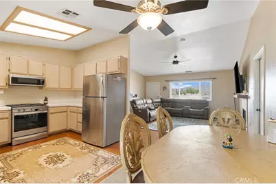 18250 Preston Street, Hesperia, CA 92345 - Photo 12