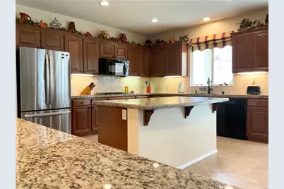 7123 Hidden Court, Highland, CA 92346 - Photo 16