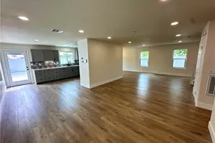 16769 Spy Glass Ct, Fontana, CA 92336 - Photo 4