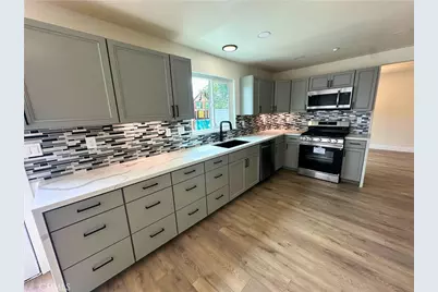 16769 Spy Glass Court, Fontana, CA 92336 - Photo 8