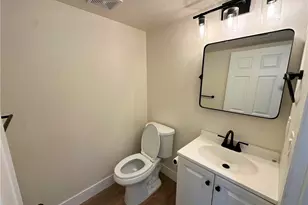16769 Spy Glass Ct, Fontana, CA 92336 - Photo 10