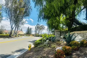 11056 Orchard View Ln, Riverside, CA 92503 - Photo 4