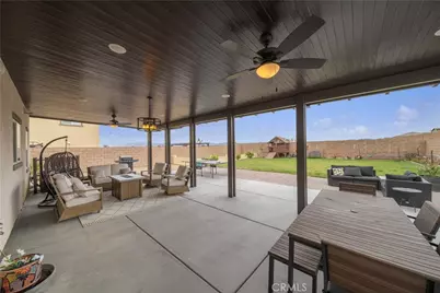 13857 Raven Street, Victorville, CA 92392 - Photo 2