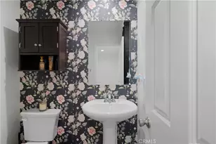 13857 Raven St, Victorville, CA 92392 - Photo 10