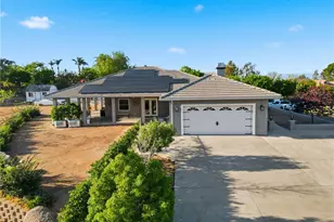16025 Perry Heights, Riverside, CA 92504 - Photo 12