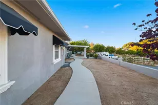 16025 Perry Heights, Riverside, CA 92504 - Photo 6