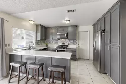 697 S Smoketree, Bloomington, CA 92316 - Photo 12