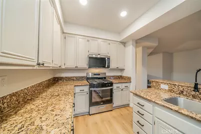 12736 Dorsey Court, Victorville, CA 92392 - Photo 6