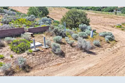 11129 Prairie, Oak Hills, CA 92344 - Photo 12