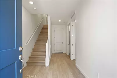 27331 Bear Creek Lane, Valencia, CA 91381 - Photo 4