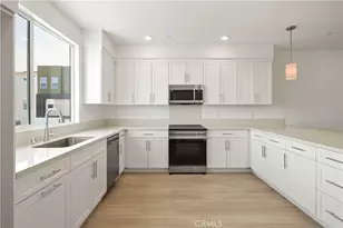 27331 Bear Creek Ln, Valencia, CA 91381 - Photo 16