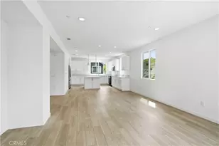 27305 Bear Creek Ln, Valencia, CA 91381 - Photo 10