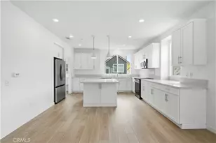 27305 Bear Creek Ln, Valencia, CA 91381 - Photo 12