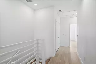 27305 Bear Creek Ln, Valencia, CA 91381 - Photo 20