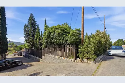 10568 Foothill, Sylmar, CA 91342 - Photo 4