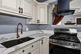 18206 Seville, Fontana, CA 92335 - Photo 6