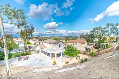 17801 Morning Rock, Riverside, CA 92503 - Photo 2