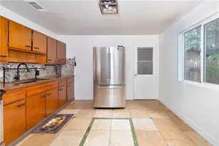 360 Maple Ln, Sugarloaf, CA 92386 - Photo 18