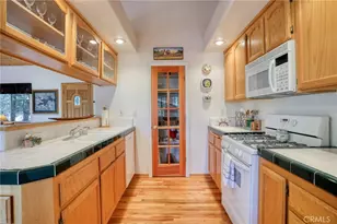 196 B, Lake Arrowhead, CA 92352 - Photo 18