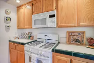 196 B, Lake Arrowhead, CA 92352 - Photo 18