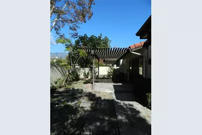 888 Via Maria, Upland, CA 91784 - Photo 20